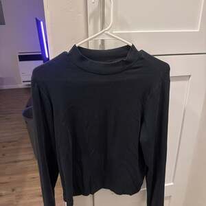 Levi's Women's Effortless Long Sleeve Tee Shirt